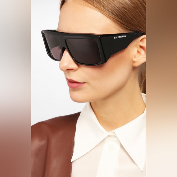 New - 💯 Original Balenciaga Black BB0002S Shield Sunglasses - Picture 1 of 14